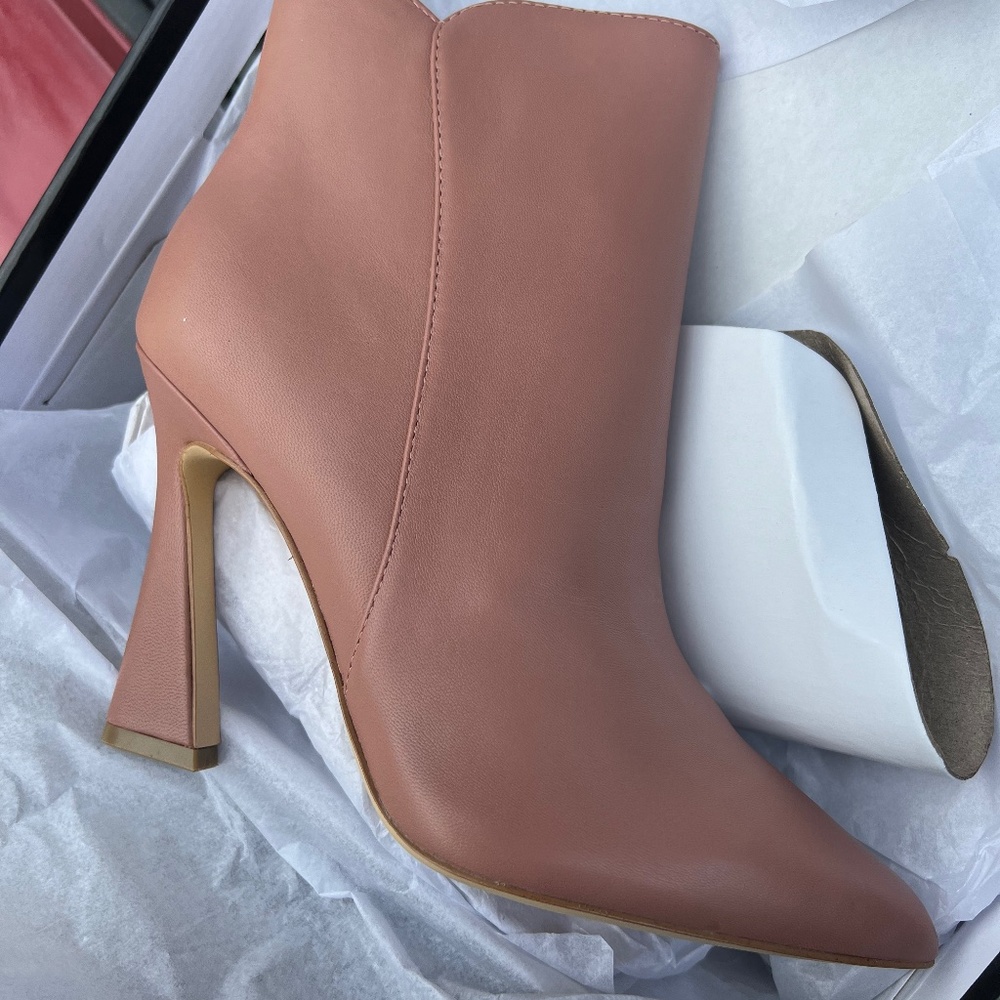 Two pairs of women shoes Brand new